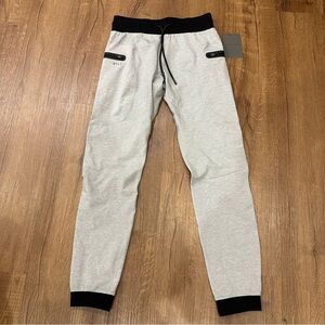 NWT BYLT Mens Elite+ Jogger Pants Light Gray Athletic Performance Men’s Small